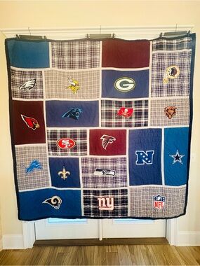 Pottery Barn PB Teen NFL Football Team Logos Full Queen Quilt Comforter